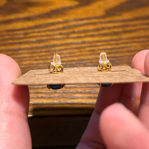 Blue studs ! - Picture 2 of 2